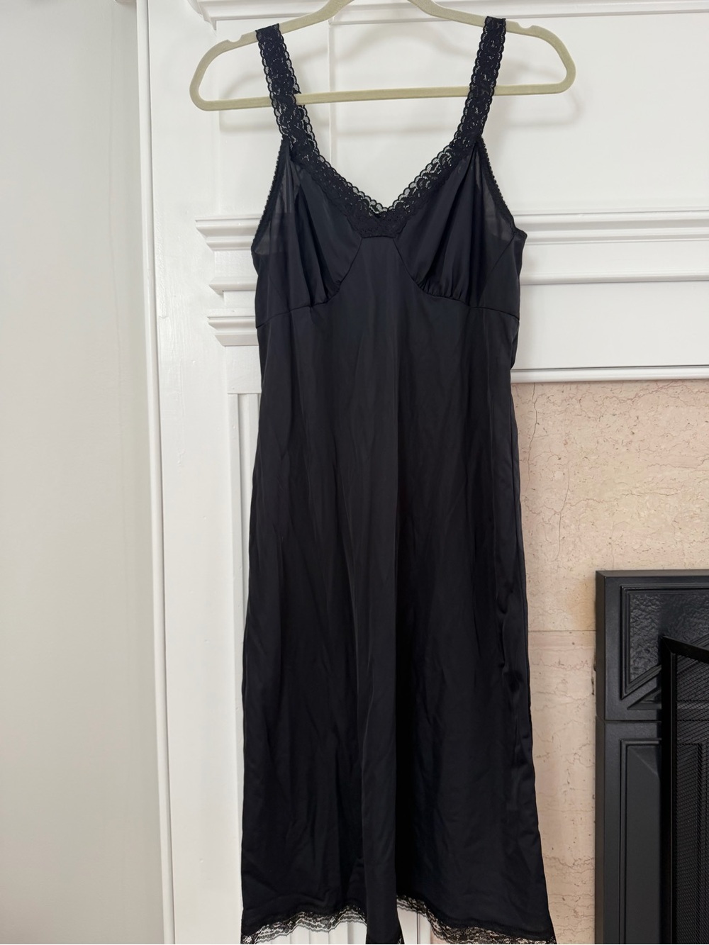Classic Black Feminine Romantic Lace-Trim Slip - Women Intimates & Sleepwear